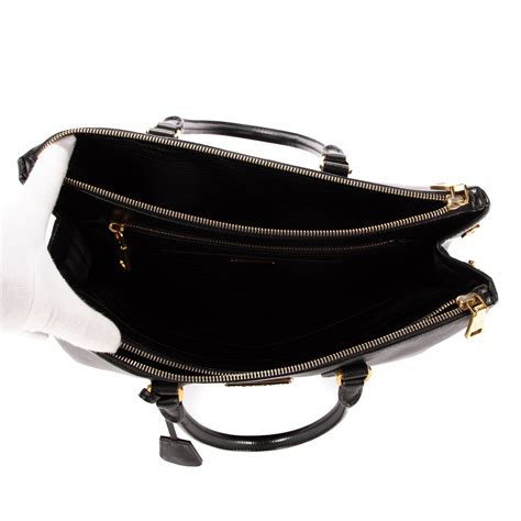 prada galleria prezzo outlet